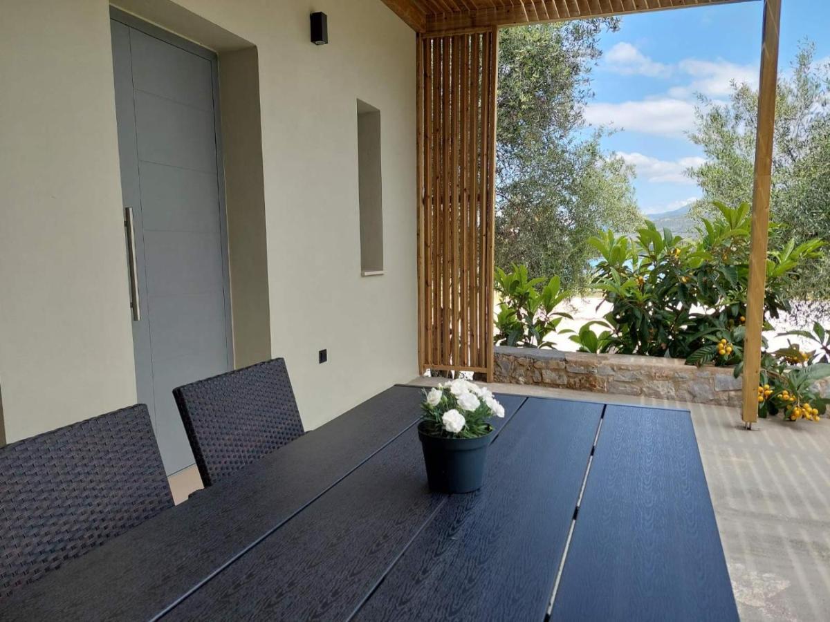 Rea'S Luxury Apartments Stoúpa Exterior photo