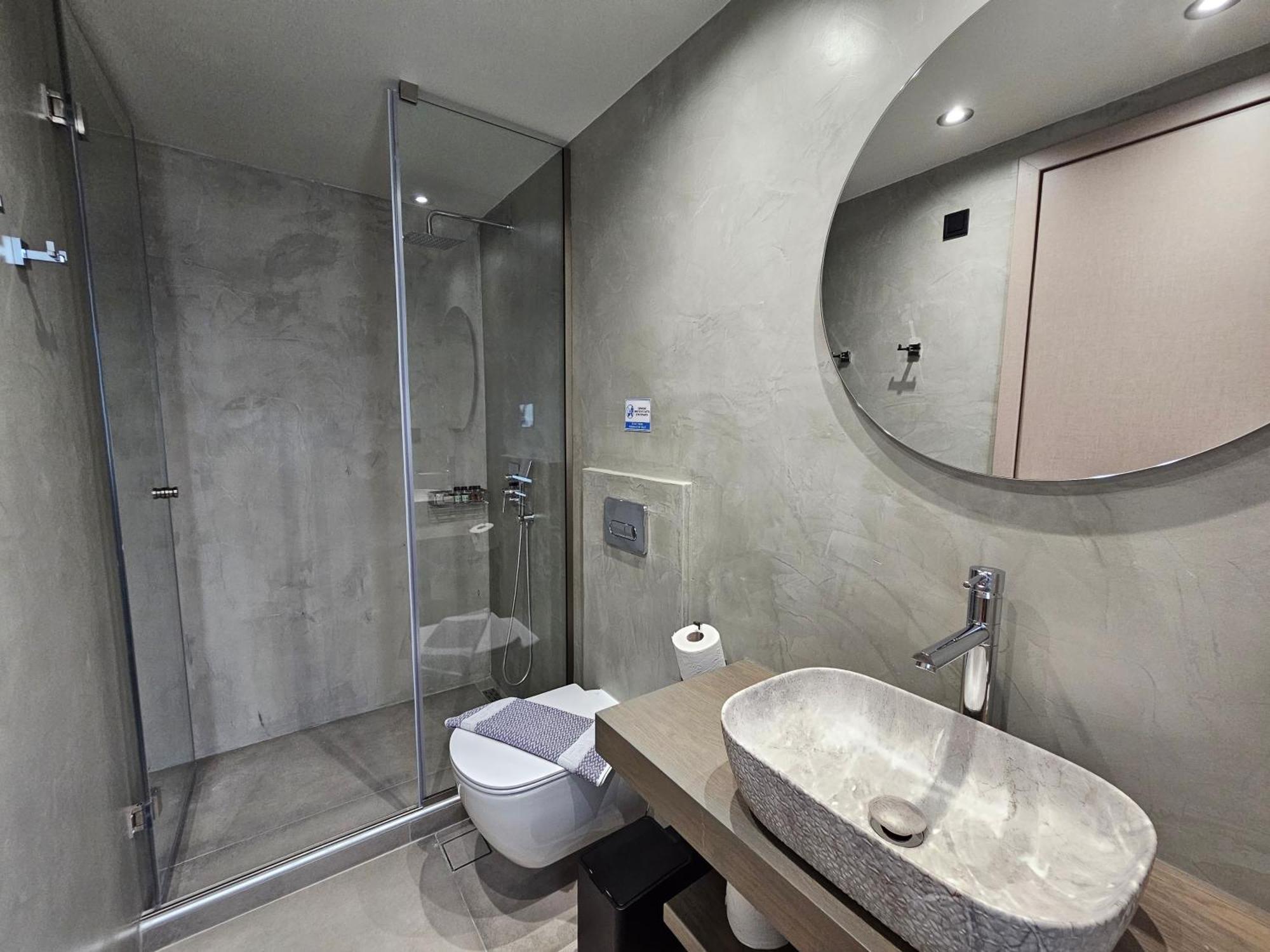 Rea'S Luxury Apartments Stoúpa Exterior photo